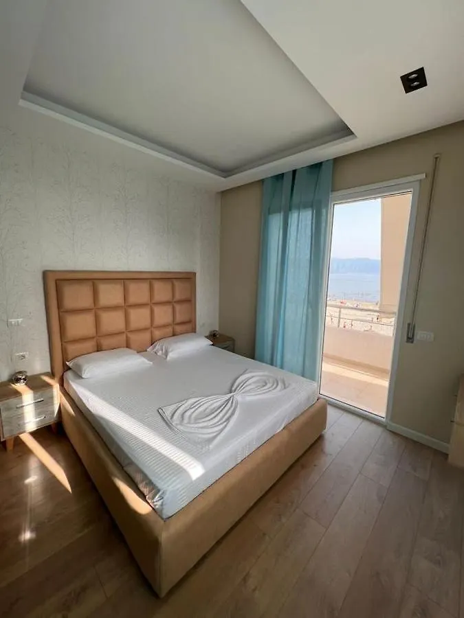 Soleil Apartment With Sunbed & Umbrella Vlore Albania